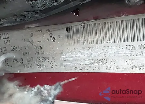 2019 Ram 1500 Laramie 4X4 6'4 Box z USA, uszkodzony, nr VIN 1C6SRFDT5KN845834